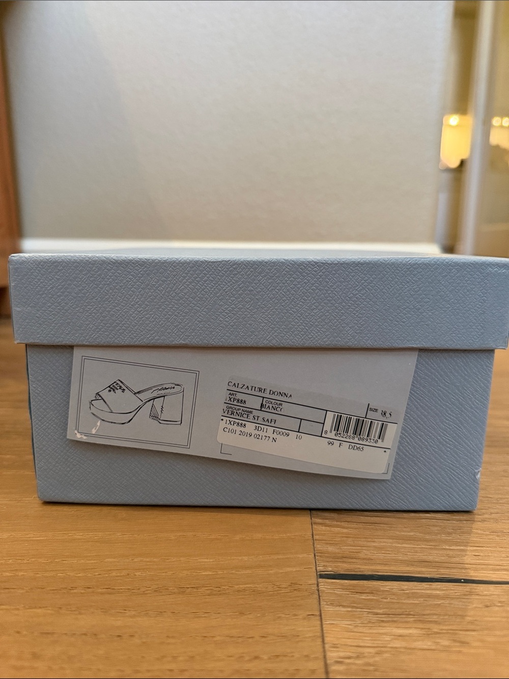 Authentic white Prada mules - Picture 2 of 8